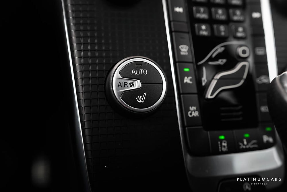 Volvo V40 D4 R-Design Polestar / Sv.Såld / Värmare / Pano