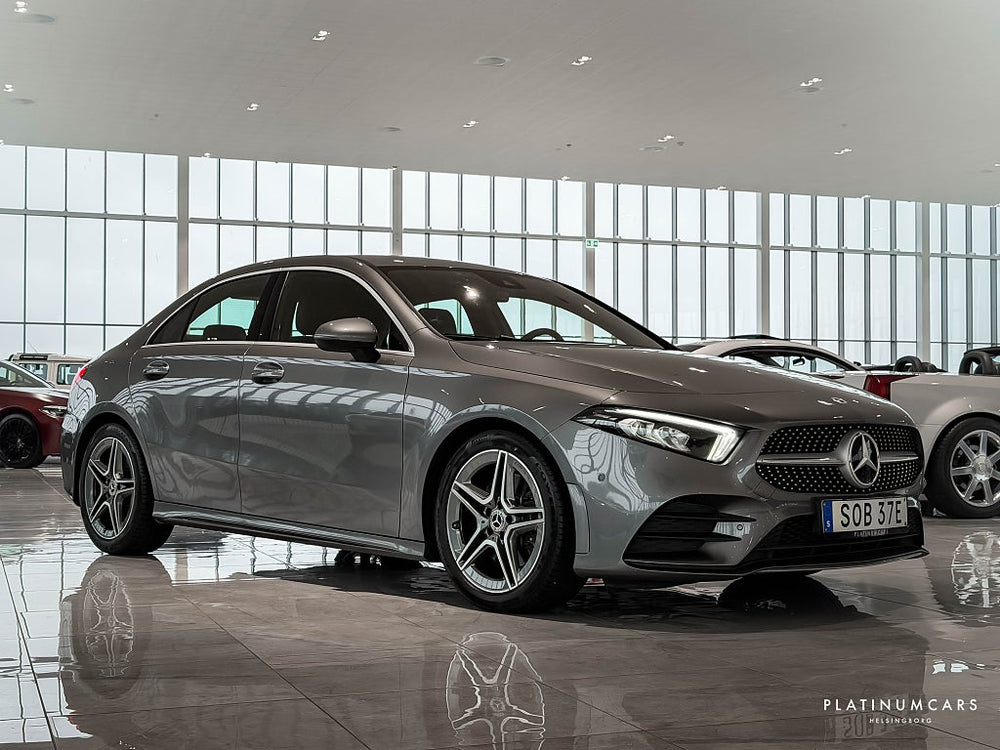 Mercedes-Benz A 220 Sedan AMG Line 190hk / CarPlay / Kamera