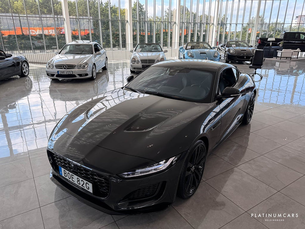 Jaguar F-Type P300 Quickshift R-Dynamic, R-Dynamic Black 2024