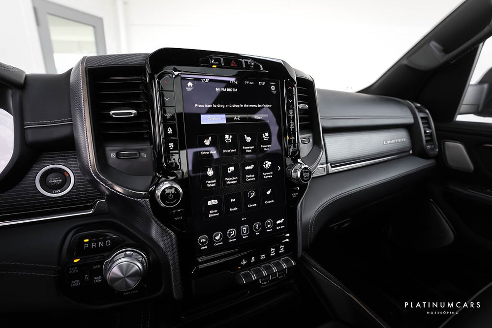 RAM 1500 Crew Cab 5.7 V8 HEMI Flex Fuel 4x4 / LEASEBAR