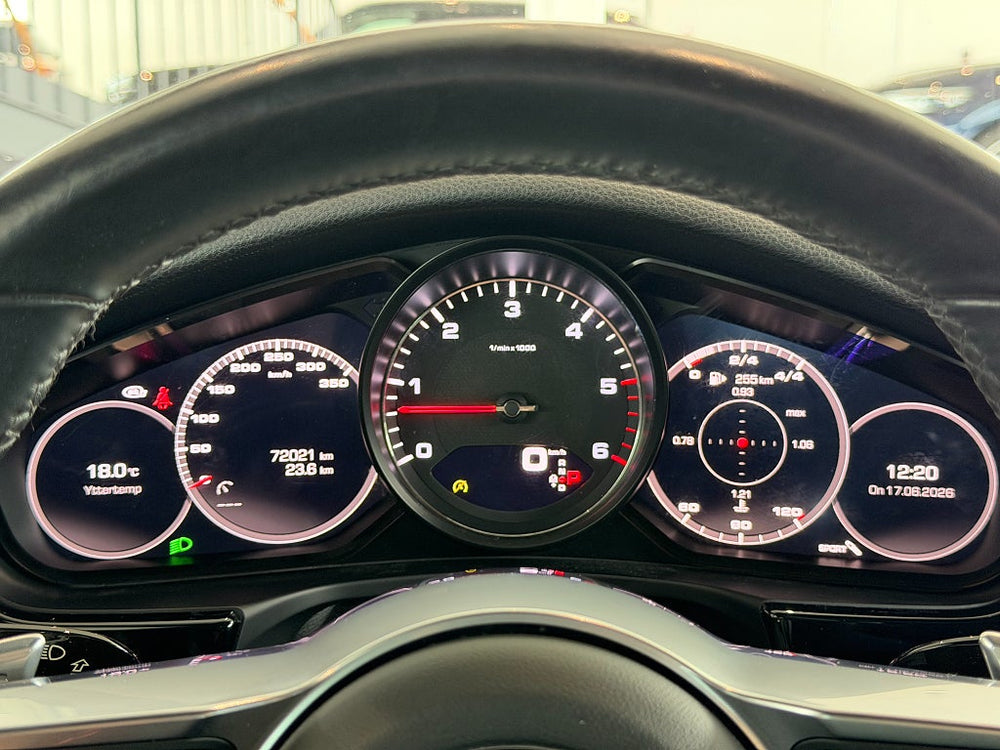 Porsche Panamera 4S V8 Diesel PDK 422hk / PDLS+ / CHRONO / PASM / BOSE