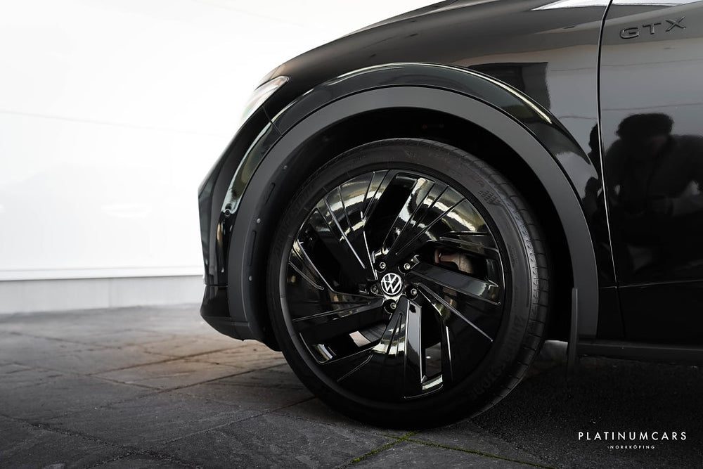 Volkswagen ID.4 GTX Comfort Plus / Sport / Design / Pano / Spec