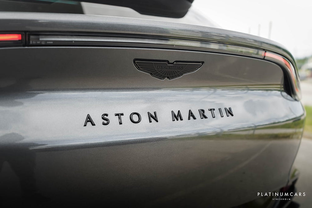 Aston Martin DBX707 707 4.0 V8 707HK / LEASEBAR / Carbon / Sv.Såld