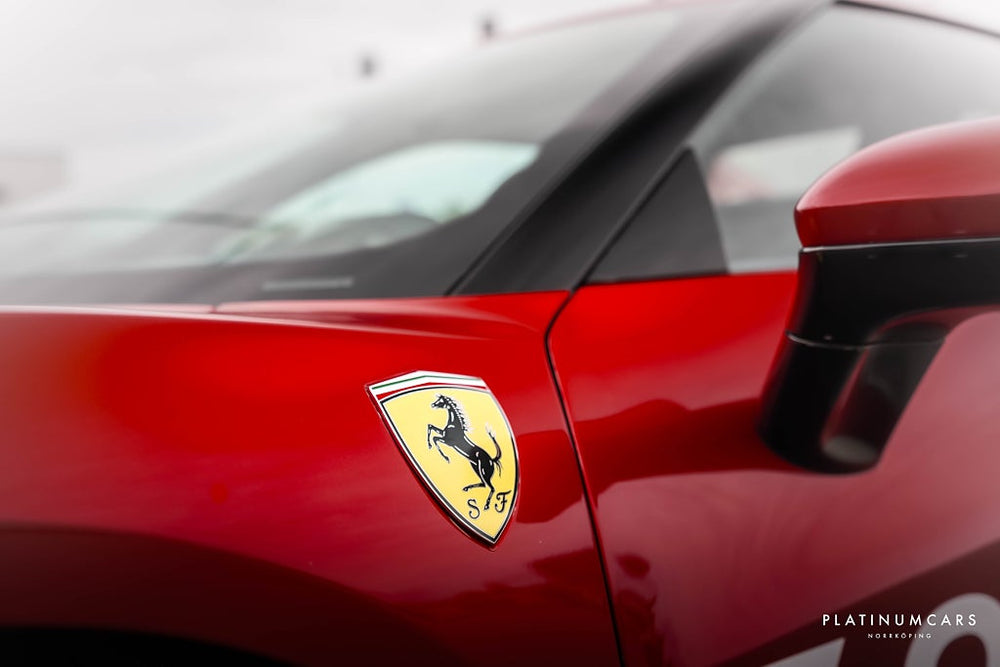 Ferrari 296 GTB 830hk / NYPRIS 4,7 MILJ / SE SPEC / 300mil