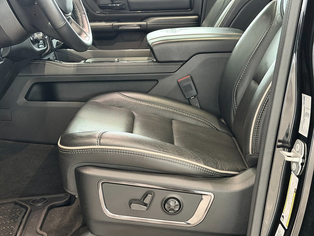 RAM 1500 Crew Cab 5.7 V8 HEMI 4x4 NIGHT / LIMITED / Sport Avgs