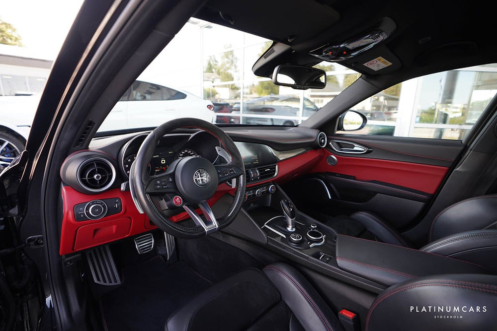 Alfa Romeo Giulia Quadrifoglio 510hk / Kolfiber /  H&K
