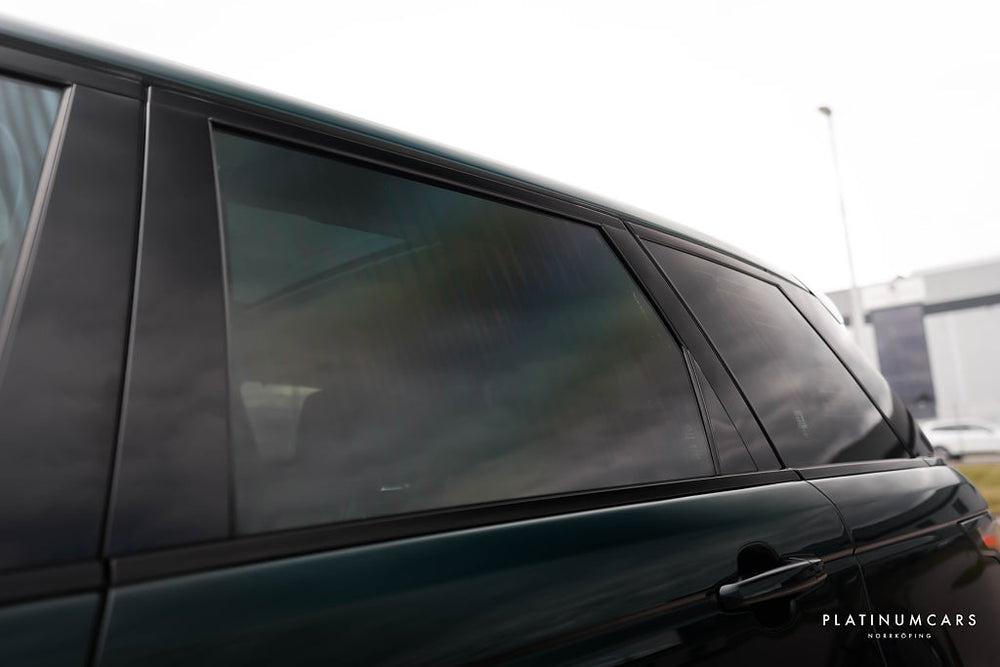 Land Rover Range Rover Sport P300 SE AWD / Pano / Drag / Värmare