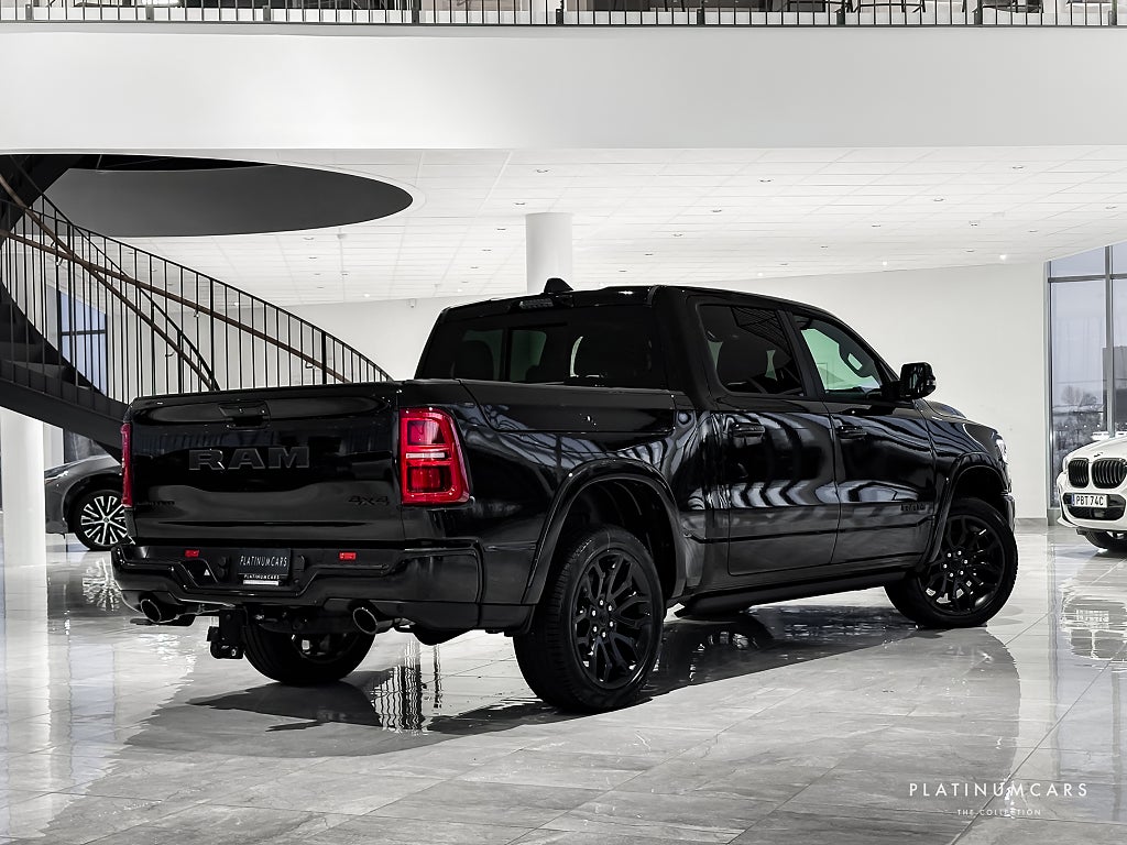 RAM 1500 Limited Rambox Night 2025 /OMG LEV/LEASEBAR