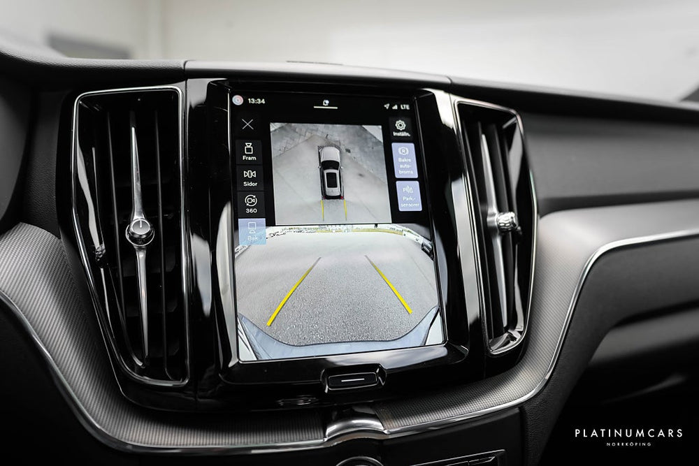 Volvo XC60 II Recharge T6 AWD Plus Dark Edition / LEASEBAR