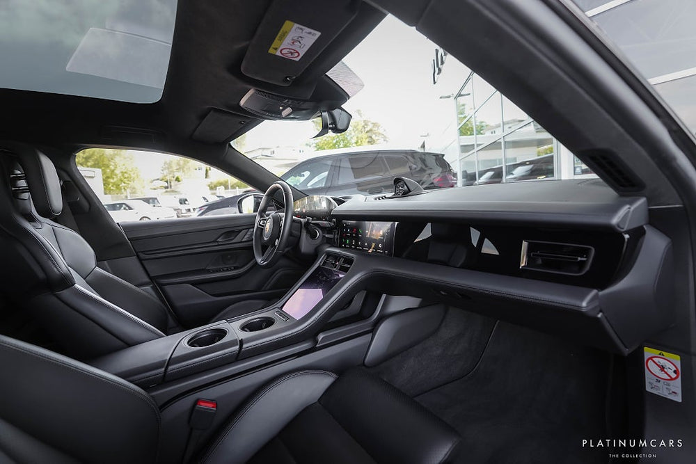 Porsche Taycan GTS Sport Turismo / 18-vägs / Bose / Pano / SE SPEC