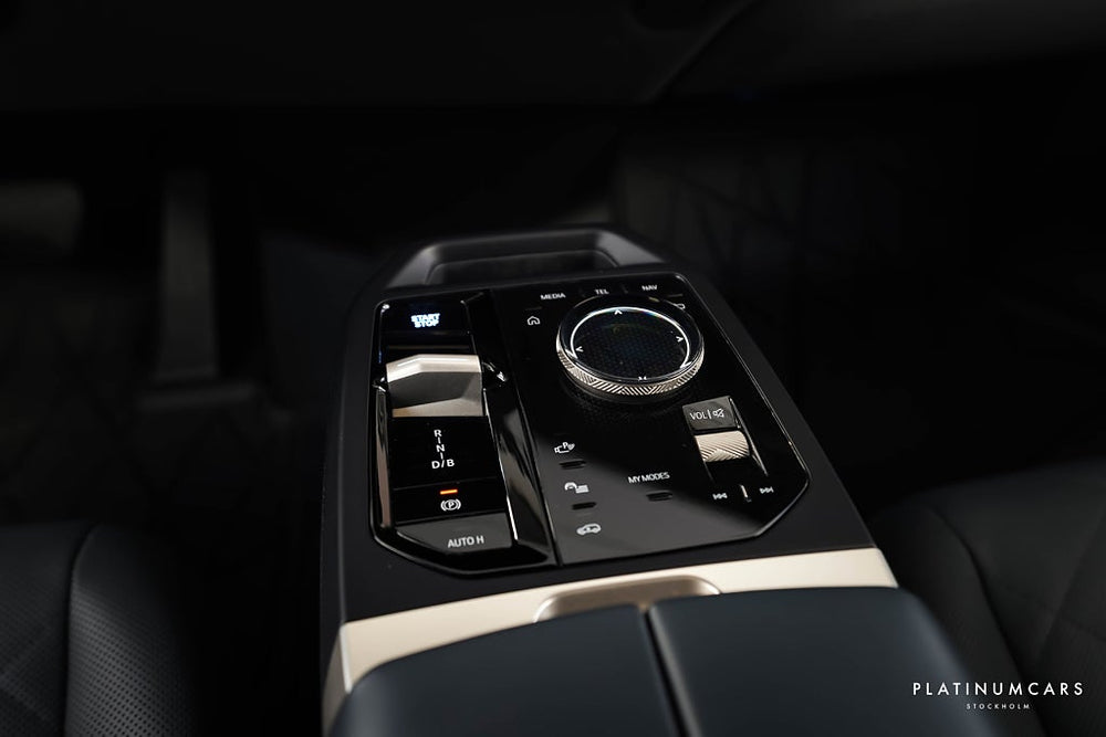 BMW iX M60 Comfort 619hk / LEASEBAR / B&W / HUD / Massage