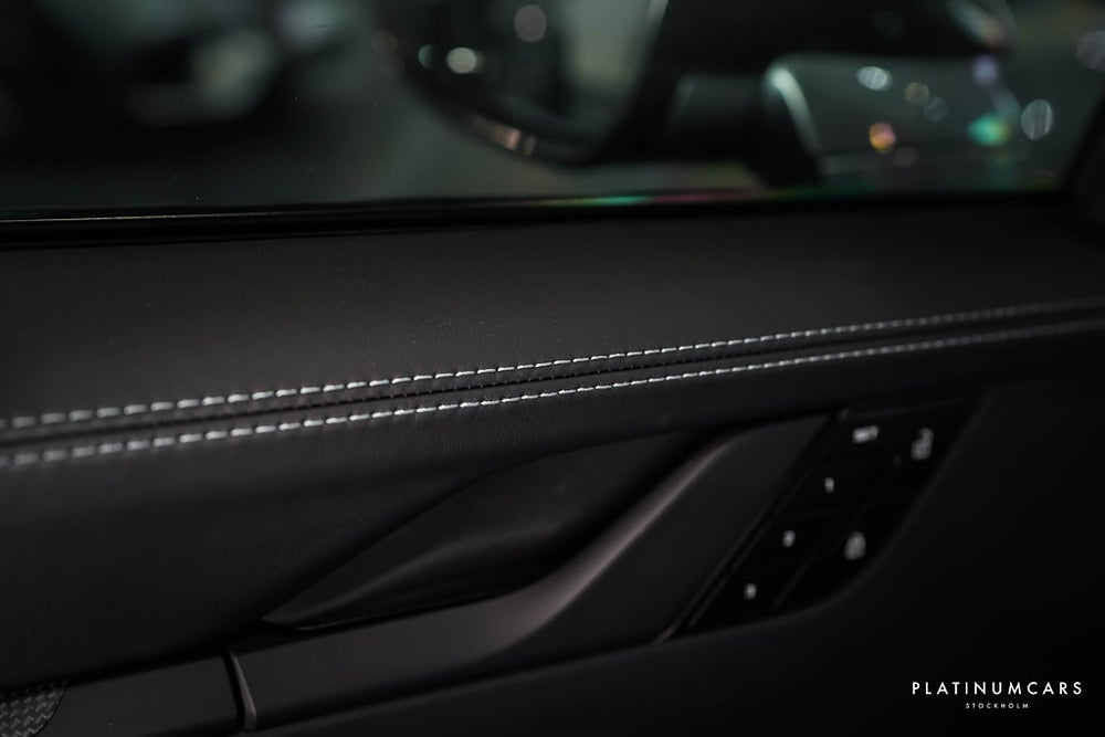 Porsche 911 Carrera 4 GTS 992.2 4 GTS 541hk / SportDesign Carbon / SE SPEC!