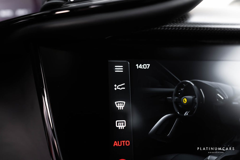 Ferrari 12Cilindri 2026 / ROSSO MAGMA / V12 / CARBON / PANORAMA / LEASEBAR