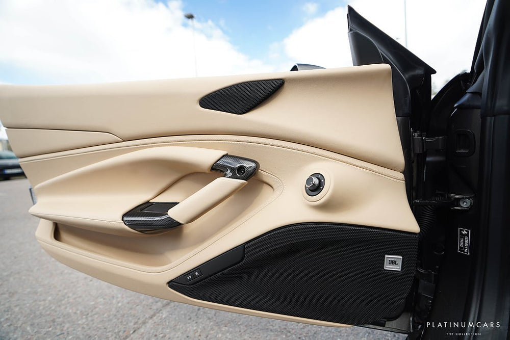 Ferrari F8 Spider 720hk / Kolfiber / Edizione Finale / Historical
