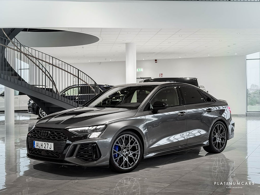 Audi RS3 Performance EDT Sedan 407hk / 1 av 300 / Sv.såld / SPEC