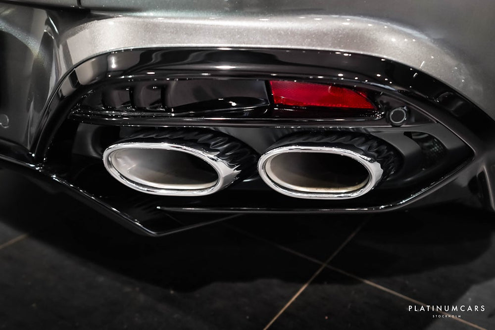 Aston Martin Vanquish Volante V12 835hk 2026