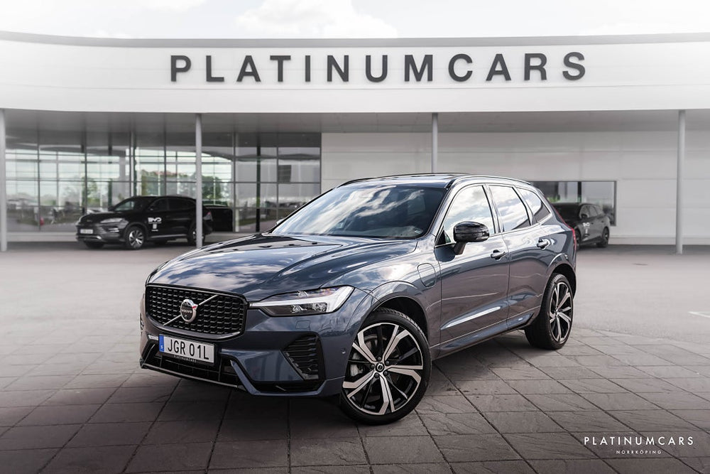 Volvo XC60 II Recharge T6 AWD Plus Dark Edition / LEASEBAR