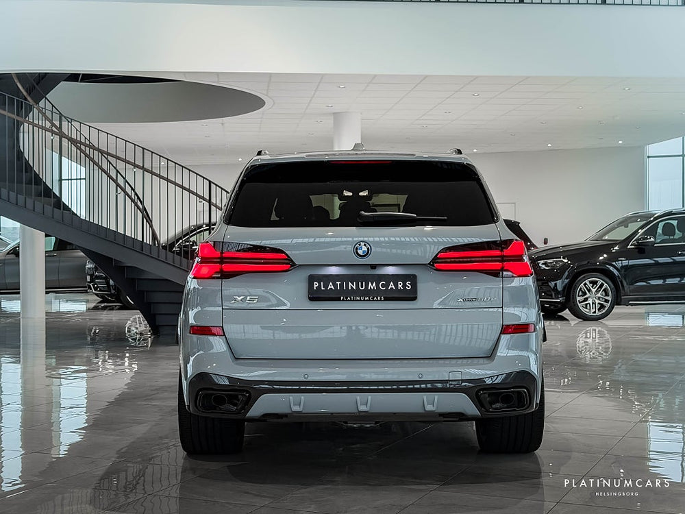 BMW X5 xDrive50e 490hk 2025 / M Sport Pro / Pano / H&K