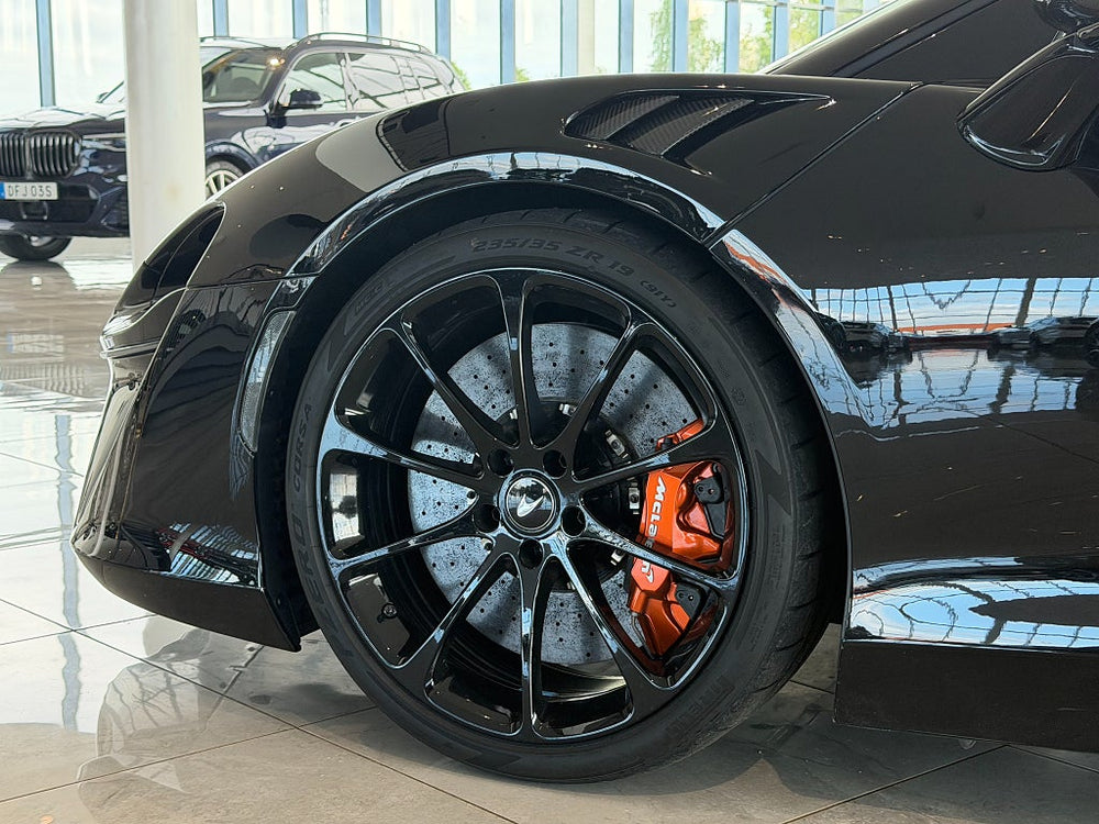 McLaren Artura Performance 700hk / MSO / NOVITEC / Full CARBON / B&W