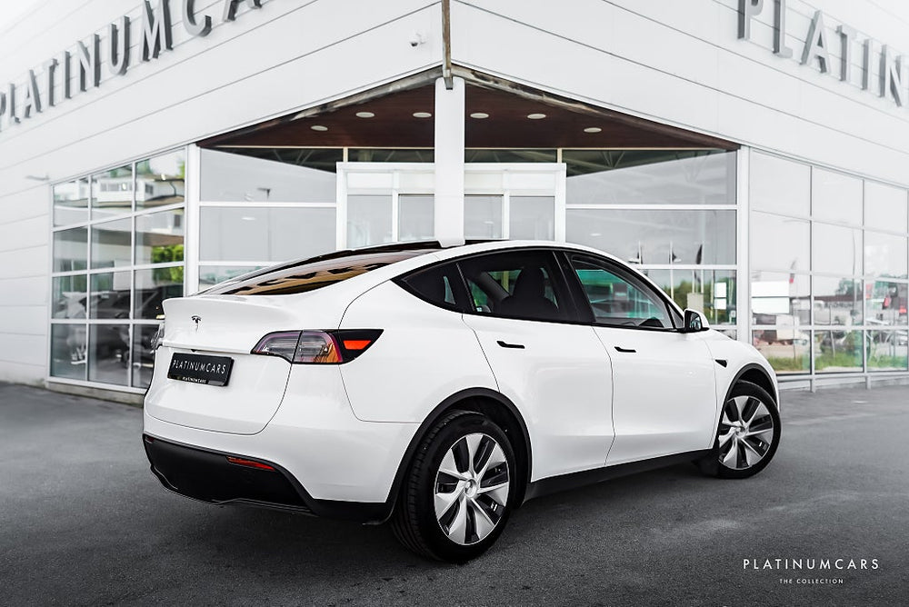 Tesla Model Y Standard Range / Sv.Såld / Leasebar / Drag