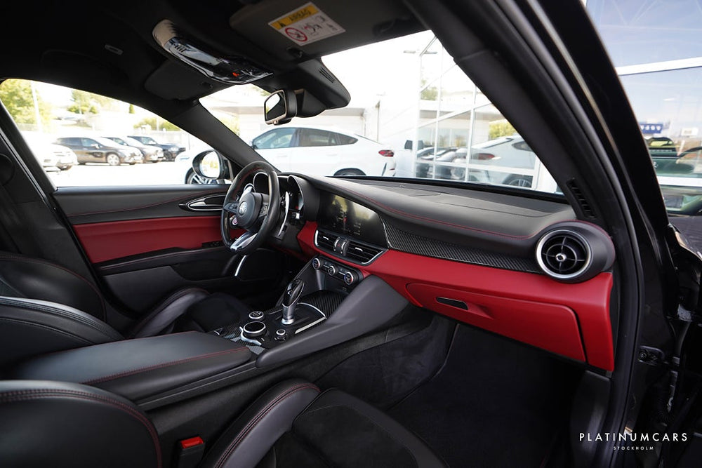 Alfa Romeo Giulia Quadrifoglio 510hk / Kolfiber /  H&K