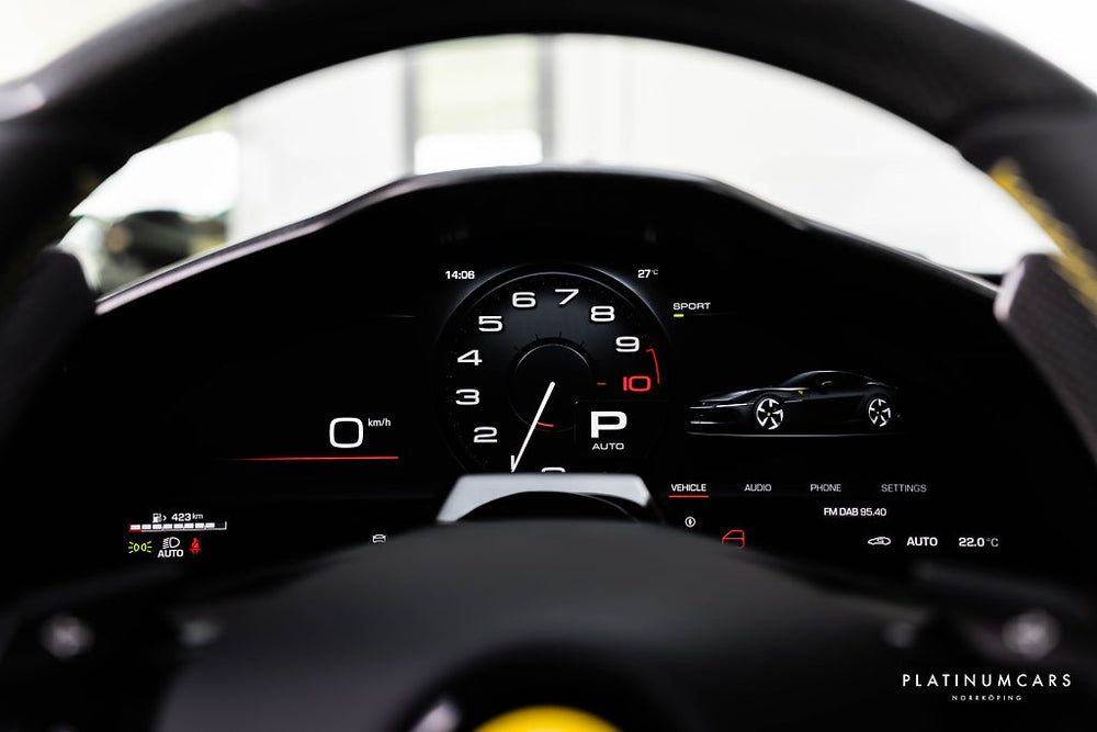 Ferrari 12Cilindri 2026 / ROSSO MAGMA / V12 / CARBON / PANORAMA / LEASEBAR