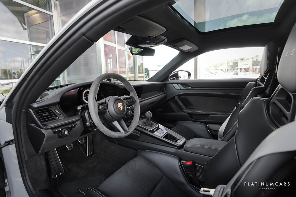 Porsche 911 992 Carrera GTS 480hk / Skalstolar / Kolfiber / Manuell