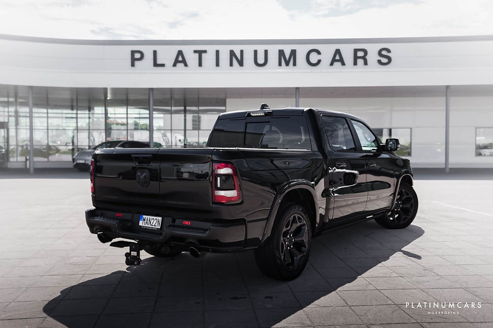 RAM 1500 Limited Night Rambox Tailgate V8 HEMI / LEASEBAR