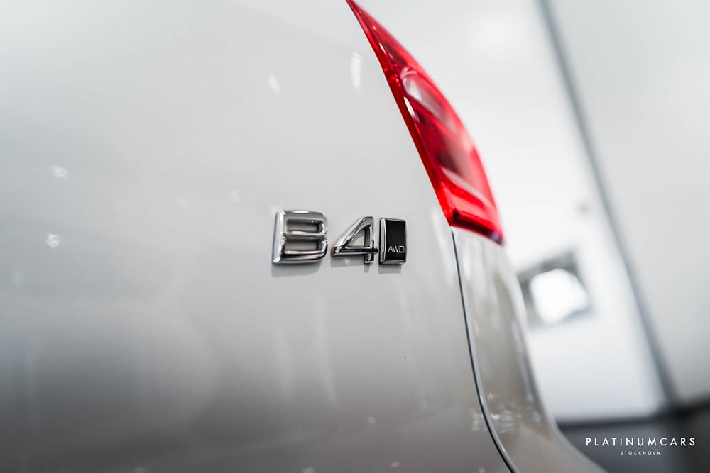 Volvo XC40 B4 AWD R-Design / LEASEBAR / H&K / Dragkrok