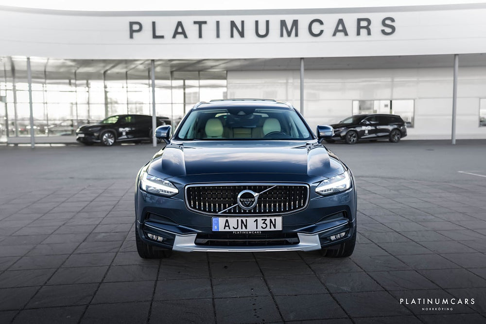 Volvo V90 Cross Country D5 AWD Advanced 235hk / Pano / H&K / 360 / VOC