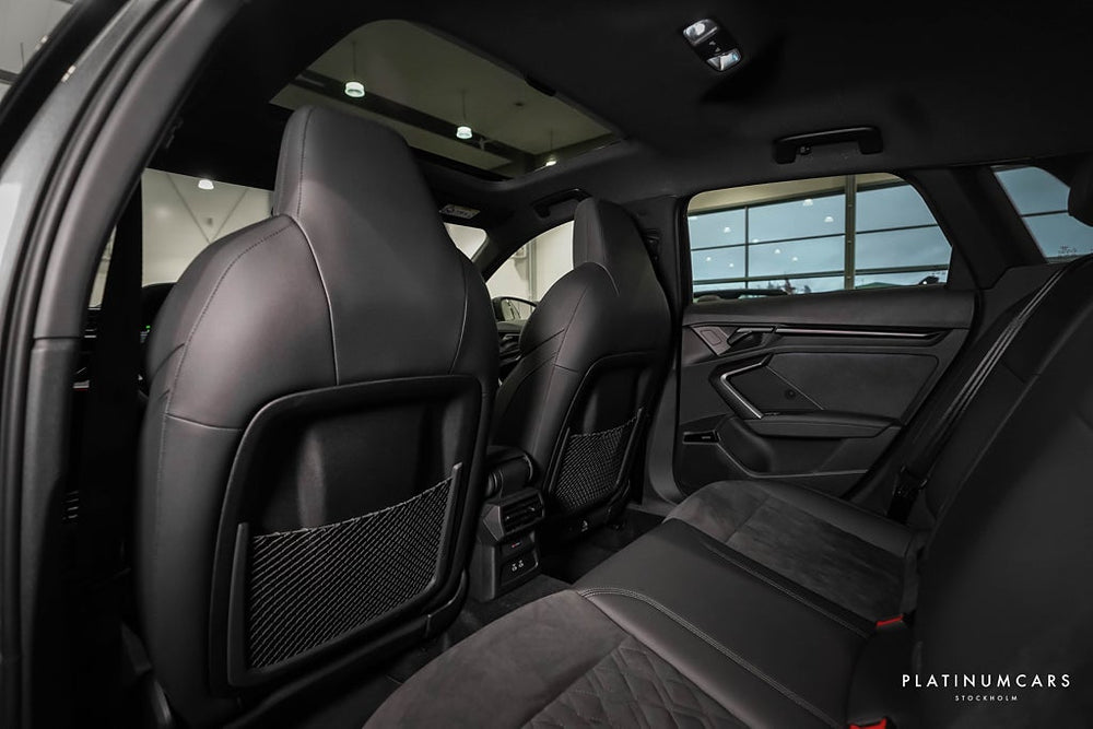 Audi RS3 Sportback 400hk 2026 / Kolfiber / Pano / RS Avgas