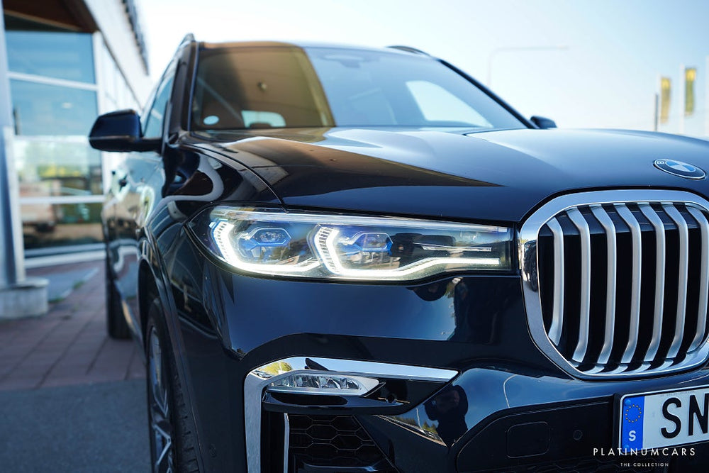 BMW X7 xDrive30d M Sport / Individual / B&W / Sky Lounge