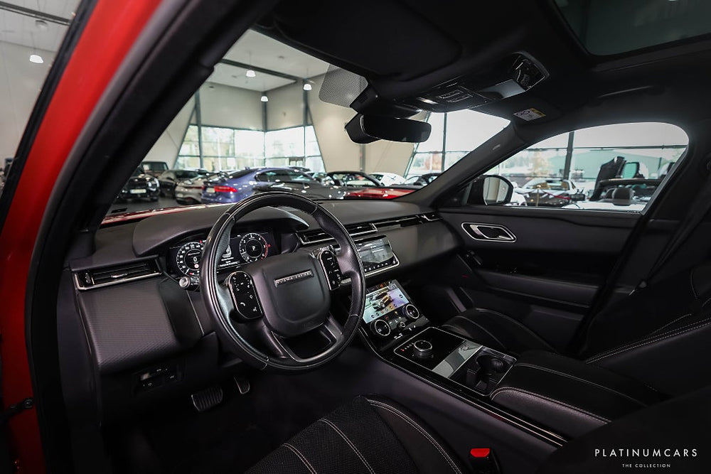 Land Rover Range Rover Velar Velar D180 AWD R-Dynamic / Meridian / Pano / Värmare
