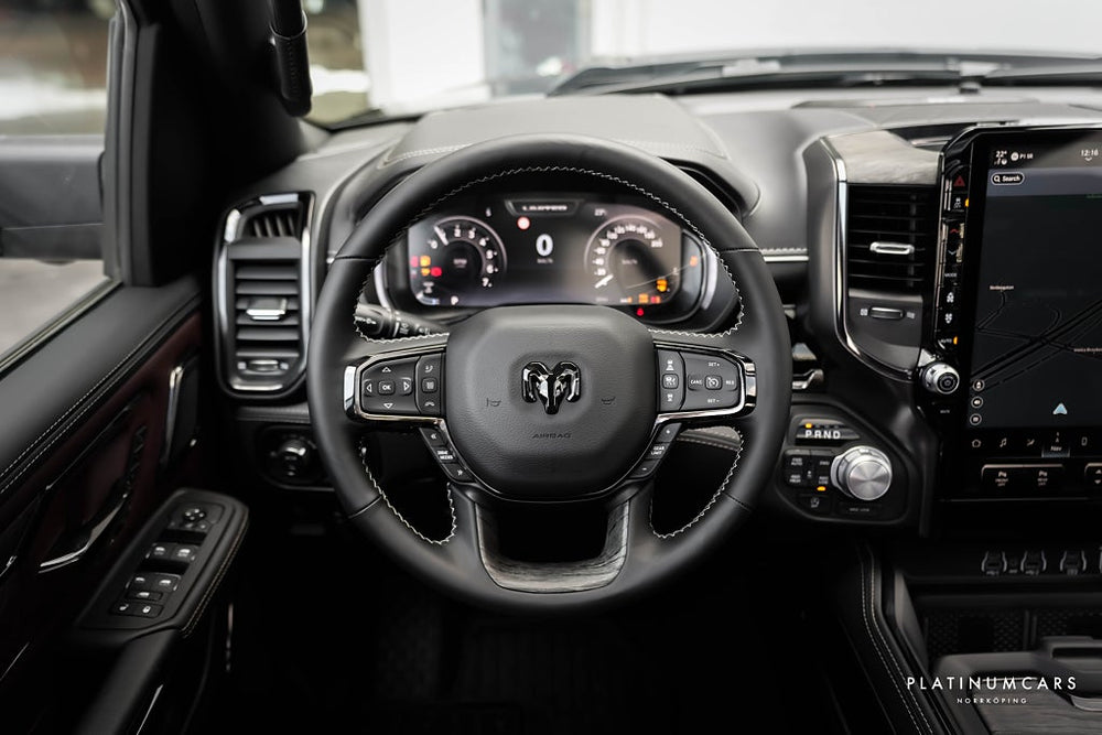 RAM 1500 Limited Rambox Night 2026 / LEASEBAR