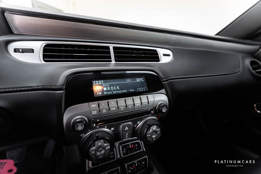 Chevrolet Camaro SS Manuell 6.2 V8 432hk / HUD / Boston / Låga mil