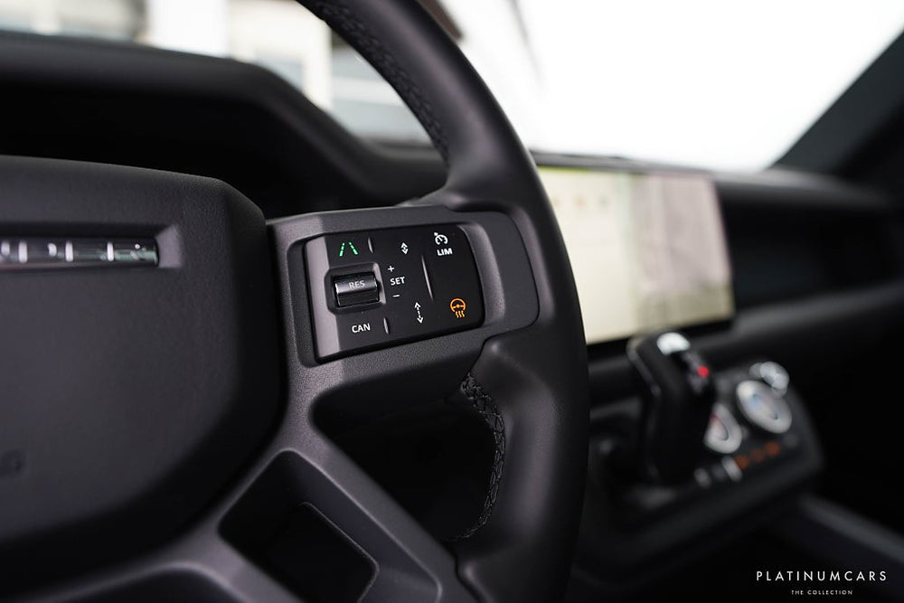 Land Rover Defender 110 P300e 110 X-Dynamic HSE / LEASEBAR