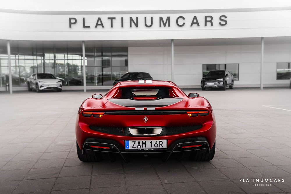 Ferrari 296 GTB 830hk / NYPRIS 4,7 MILJ / SE SPEC / 300mil