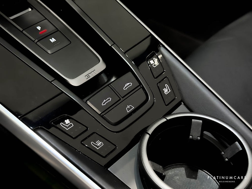 Porsche 911 Turbo S Cab PDK 650hk / Sv.såld / Burmester / Lift