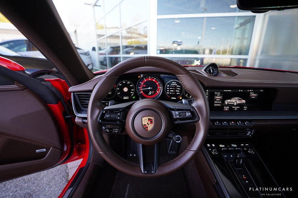 Porsche 911 992 Carrera 4S PDK 450hk / PDCC / Matrix / 18-vägs
