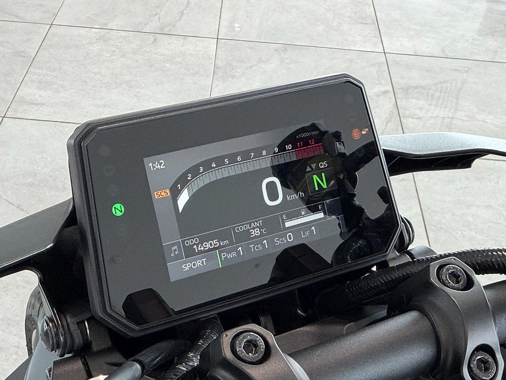 Yamaha MT-09 Dominator Avgassystem / Ny Servad
