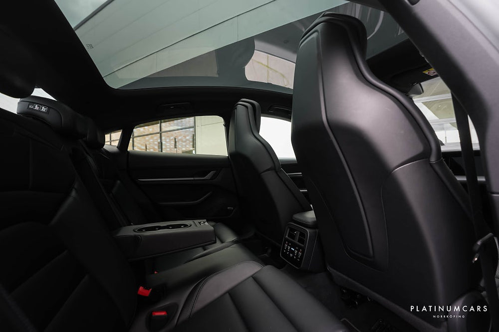 Porsche Taycan 435HK / Nya mod / LEASEBAR / Sv.Såld / SPEC