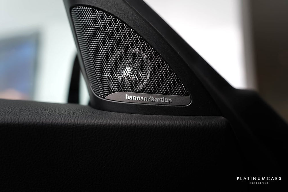 BMW M2 DCT 370hk / Sv.såld / Taklucka / H&K / Kolfiber