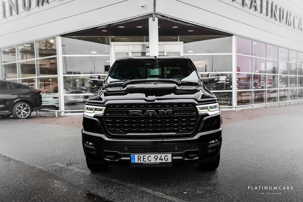 Dodge RAM Limited Rambox Tail /OMG LEV / NYBIL / LEASEBAR