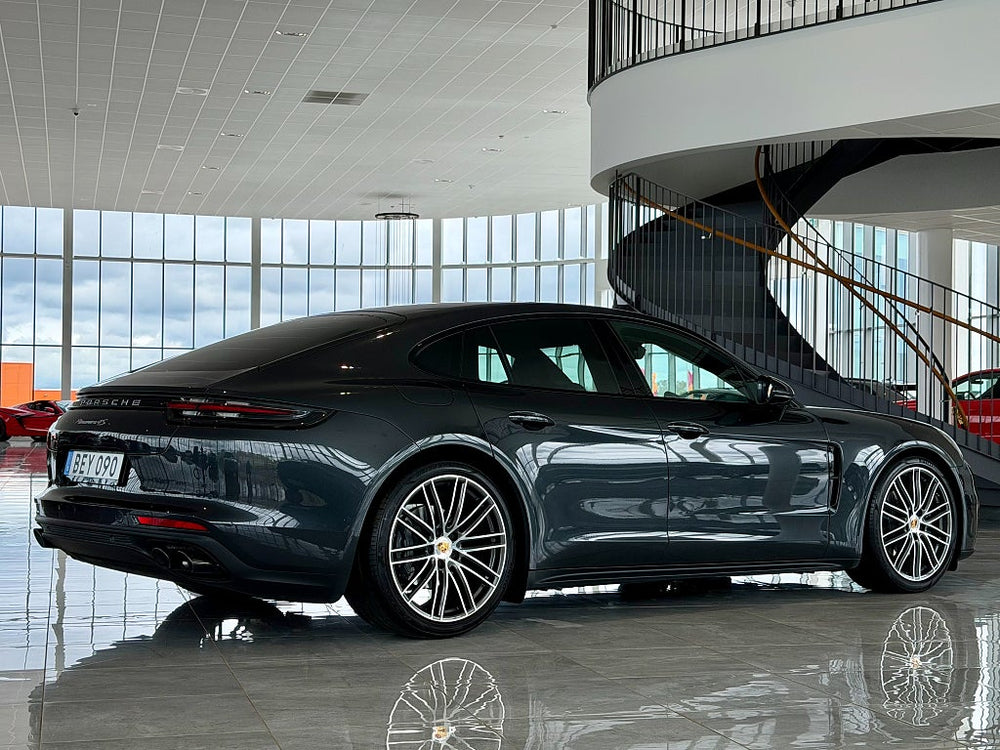 Porsche Panamera 4S PDK 440hk / PASM / Sport Chrono / PDLS / Navi / BOSE