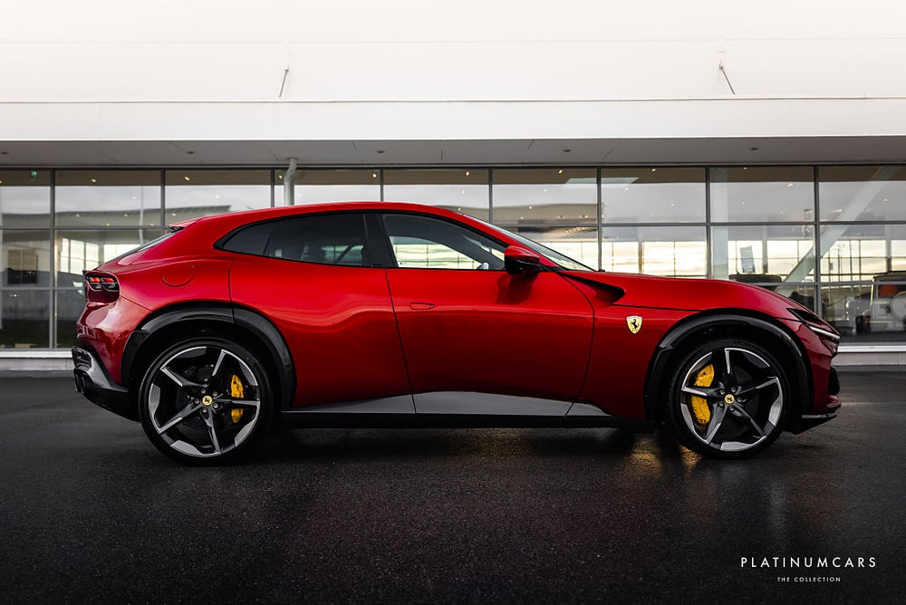 Ferrari Purosangue 6.5L V12 725hk 2026 / KOLFIBER / SE SPEC!
