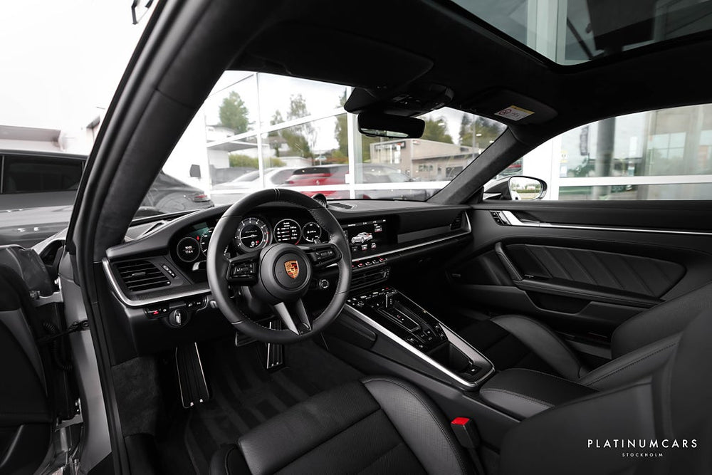 Porsche 911 992 Turbo S PDK / Sv.såld / Kolfiber / Lyft / Kolfiber