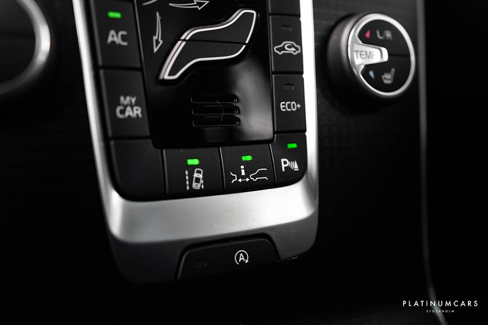 Volvo V40 D4 R-Design Polestar / Sv.Såld / Värmare / Pano