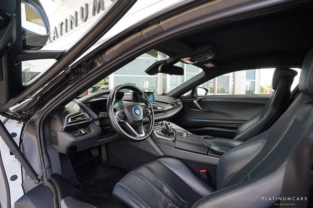 BMW i8 Coupé / Sv.Såld / Laser / H&K