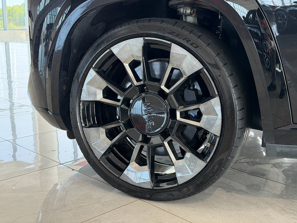 BMW XM xDrive 653hk / B&W / Connected Prof / 360° / Navi / HUD