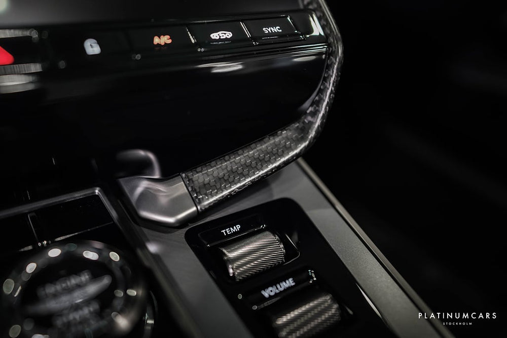 Aston Martin Vanquish Volante V12 835hk 2026